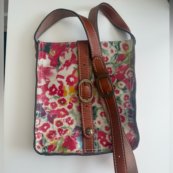 Patricia Nash Handbags - Patricia Nash Venezia Floral Leather Crossbody Bag